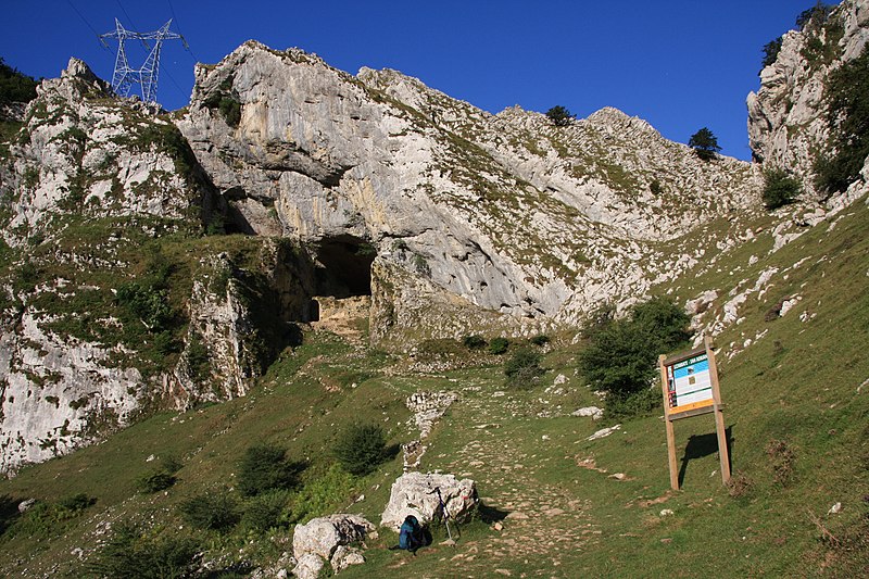 Foto: Túnel San Adrían (Wikipedia)