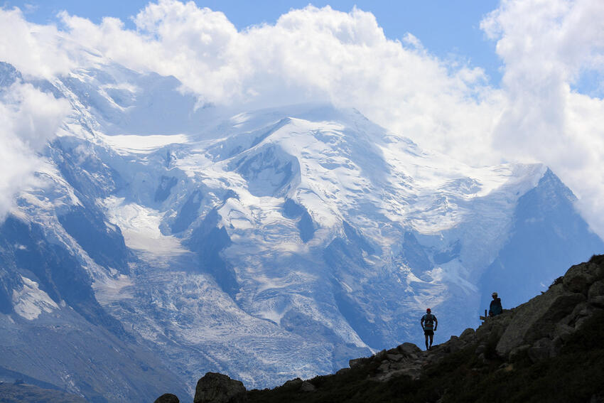 Mont Blanc oculto tras las nubes Foto: UTMB® 2022